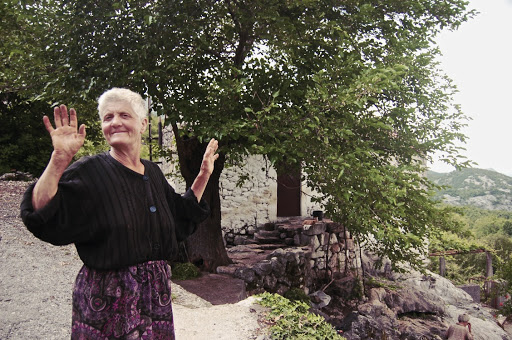 Бабушка в Черногории