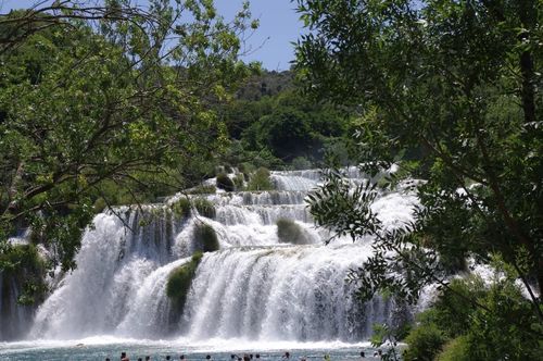 Каскад водопадов в заповеднике Крка